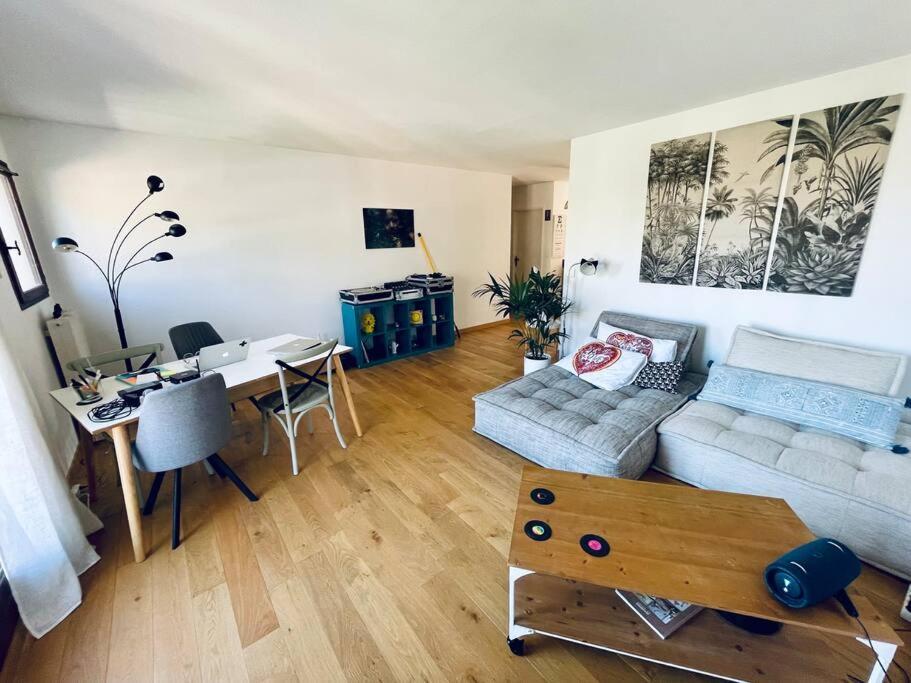 Superbe Appartement Sur Ванс Экстерьер фото