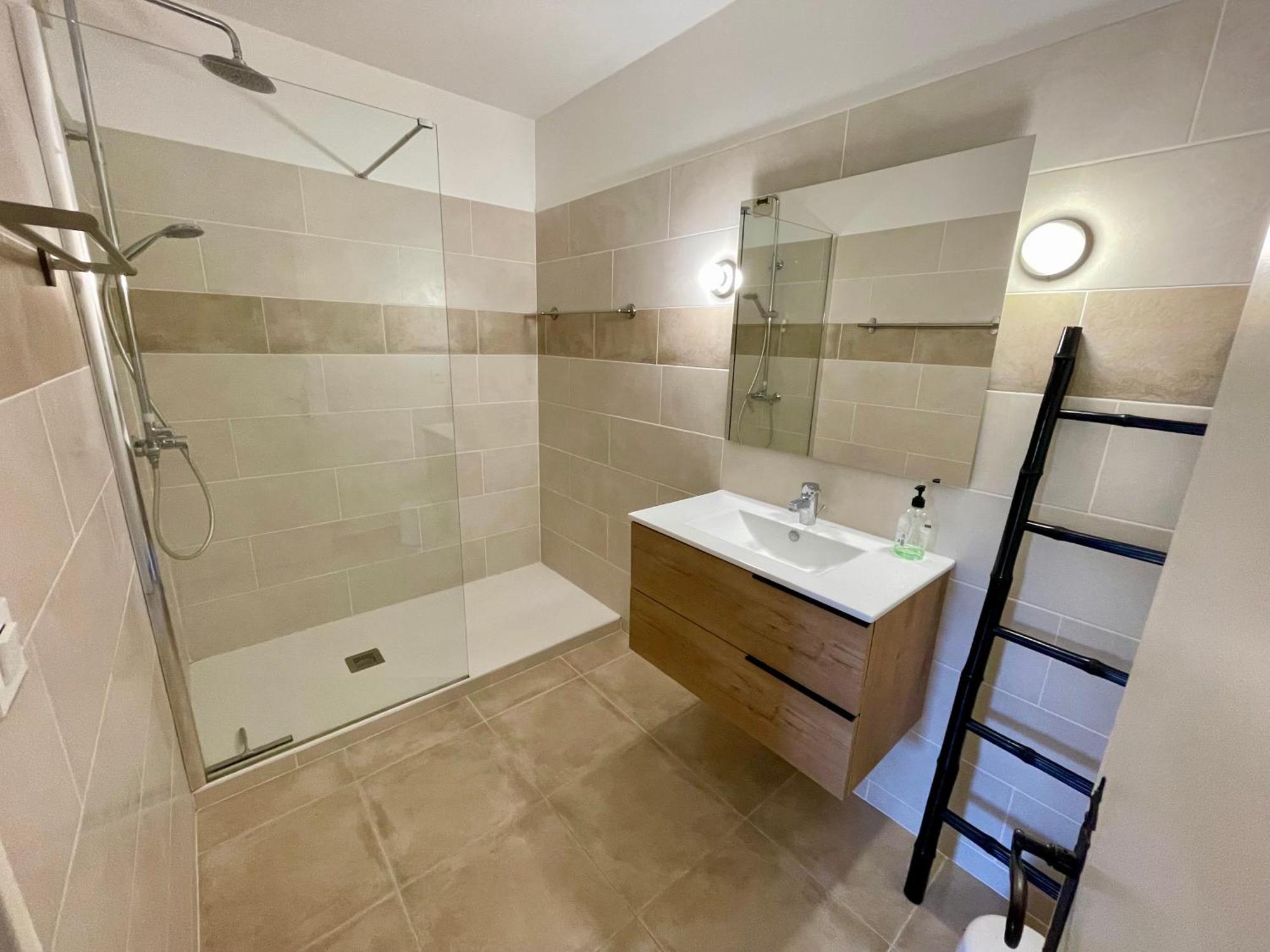 Superbe Appartement Sur Ванс Экстерьер фото